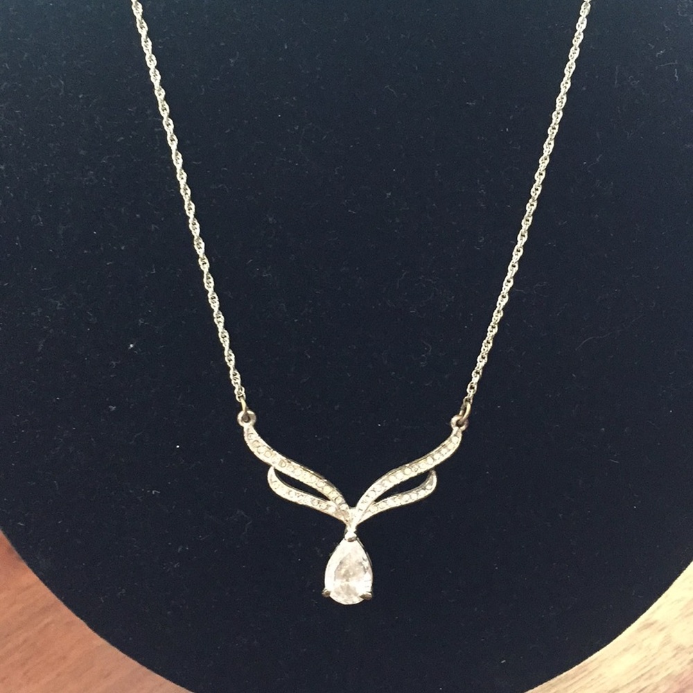 Avon rhinestone necklace